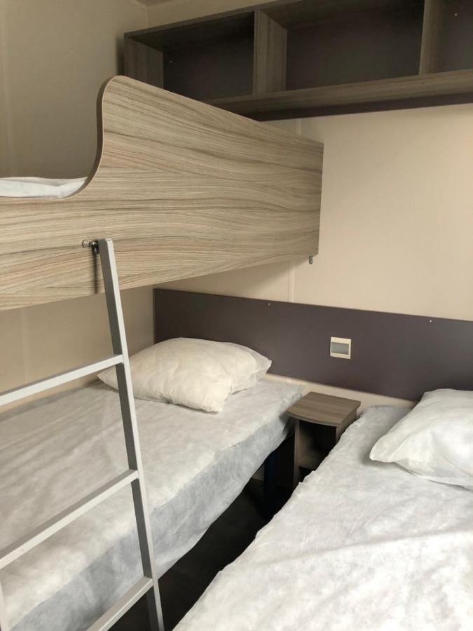 Celine Mobil Home Пор-ла-Нувель Екстер'єр фото